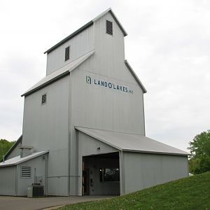 Family Farm - Grain Elevator Play Structure