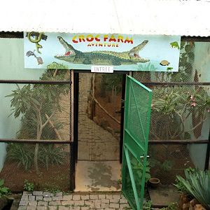 Croc Farm - Entrance