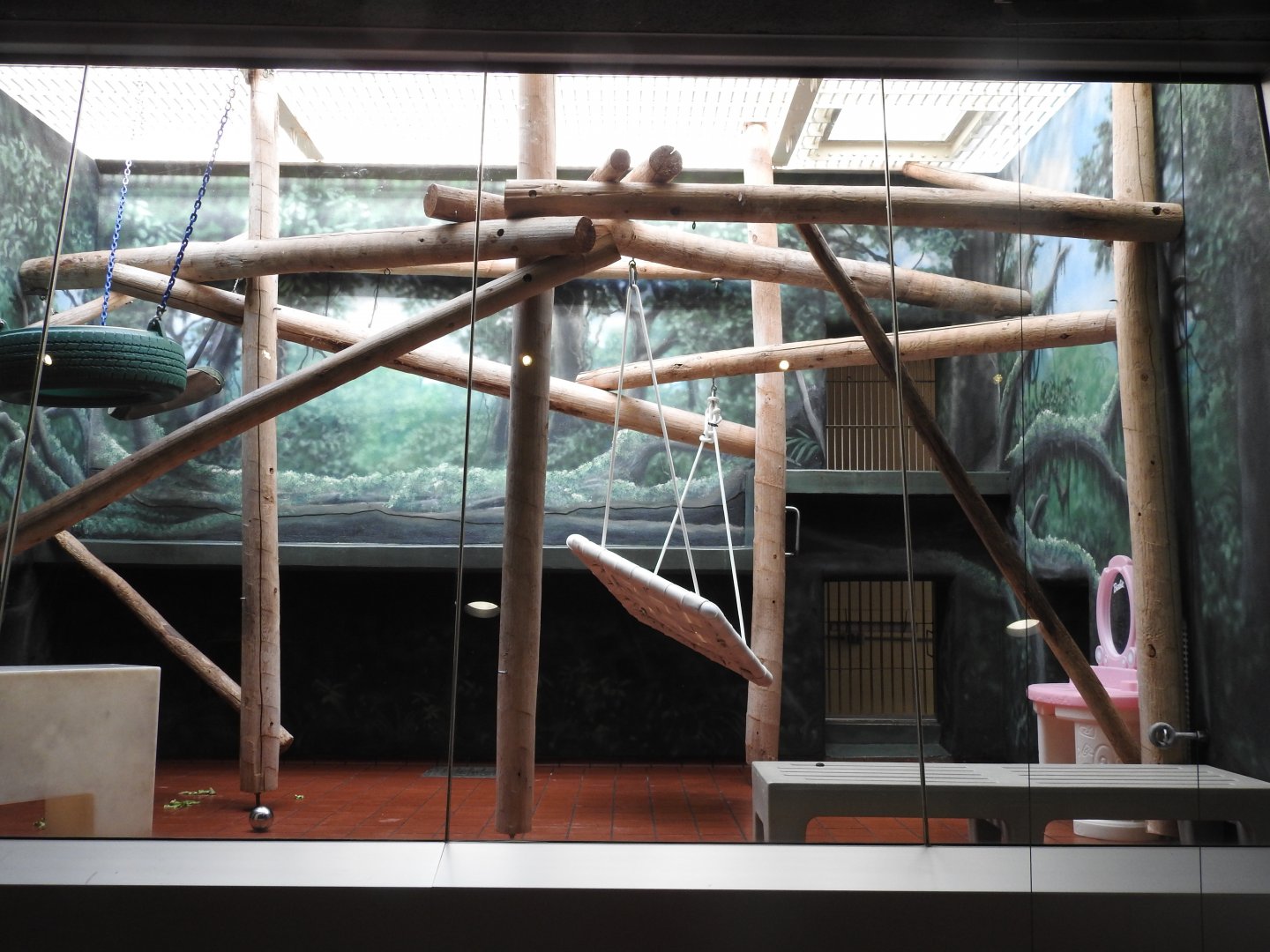 1 of 2 Francois Langur Enclousures