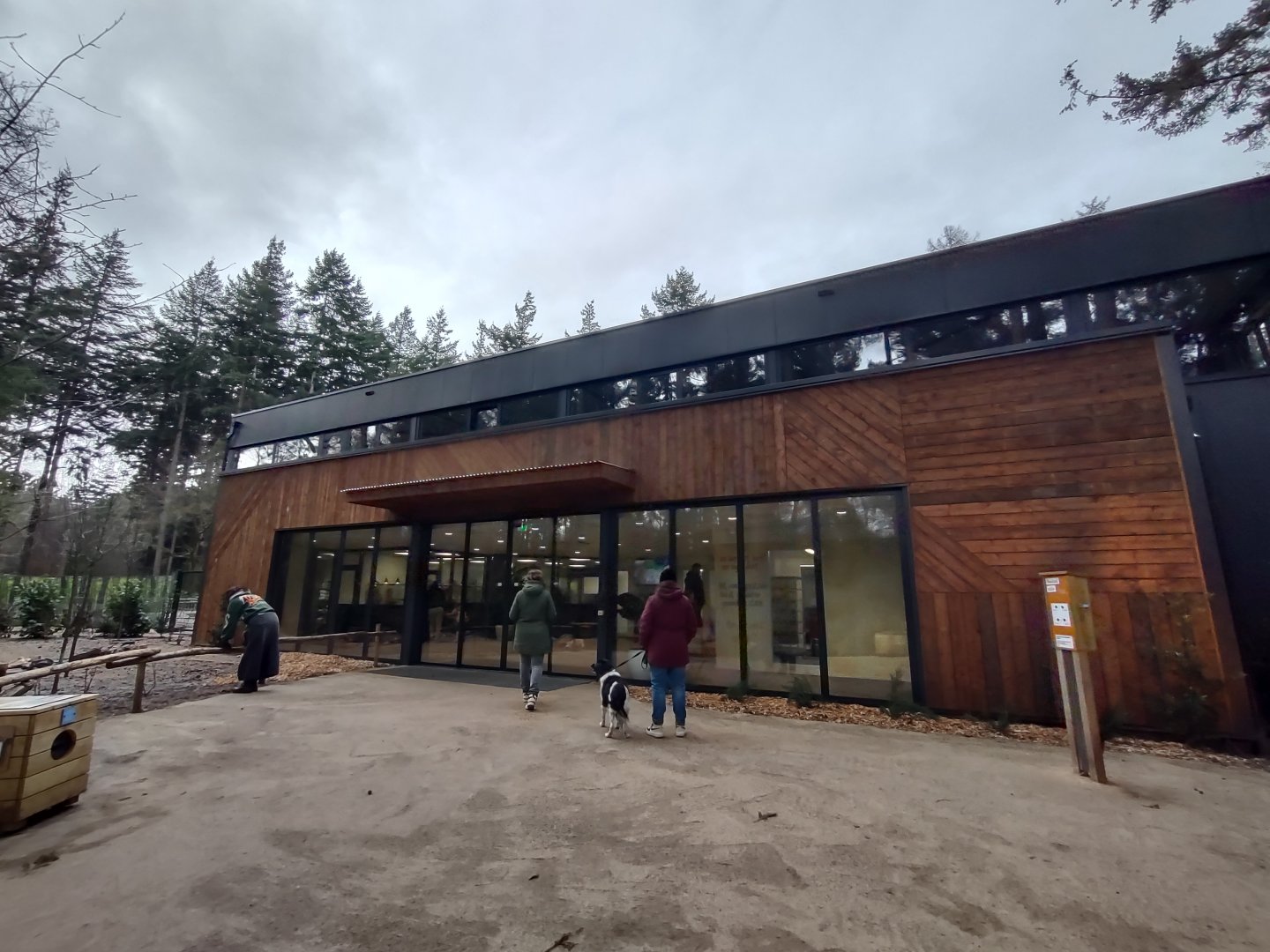 12 2023 - Zoo Kitchen outside building