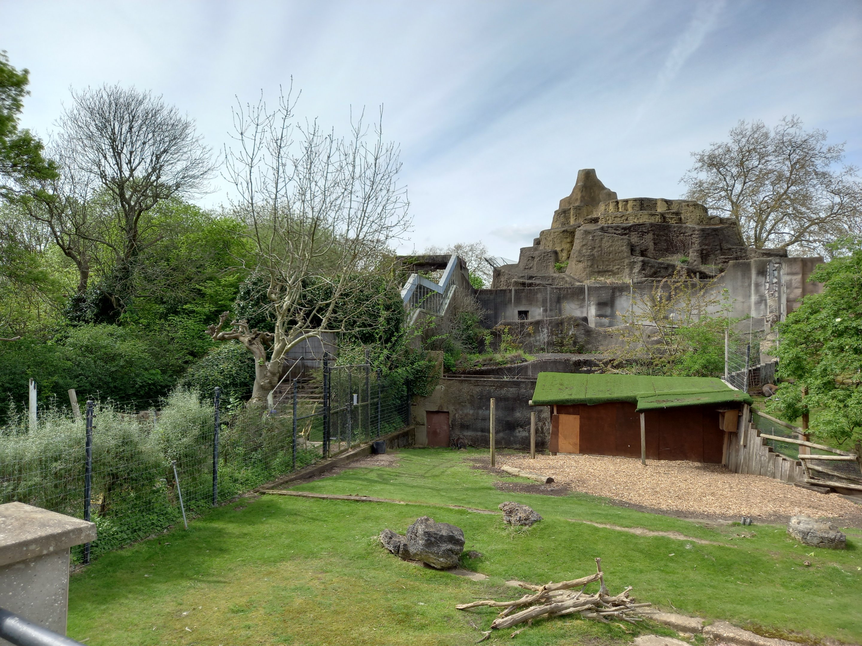 14/04/2024 - Mappin Terrace view