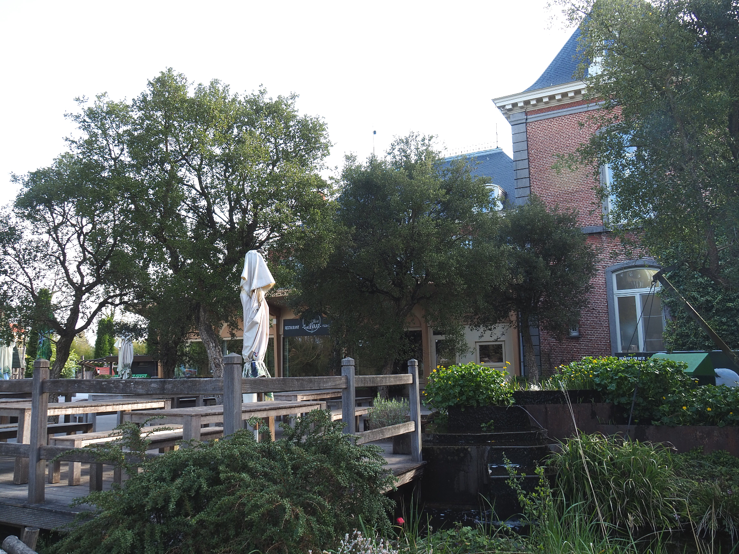 1780 manor house with restaurant 'Stork' and terraces, 2022-04-12