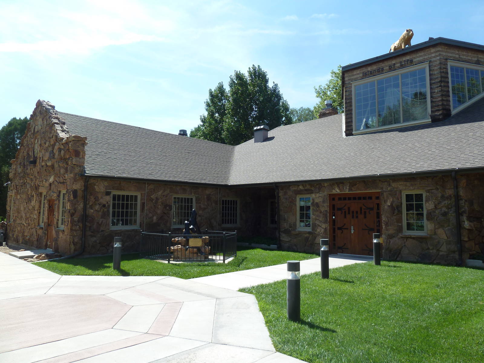 1939 Islands of Life Building