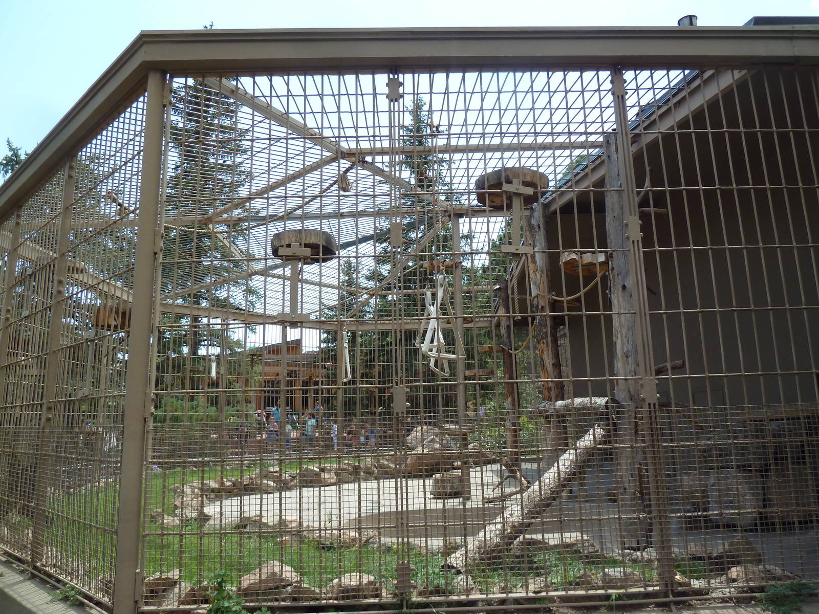 1942 Monkey Pavilion - Rotational Outdoor Cage
