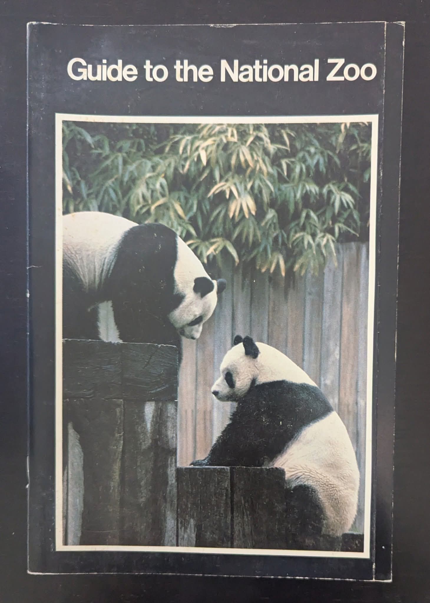 1982 Smithsonian National Zoo Guide Book