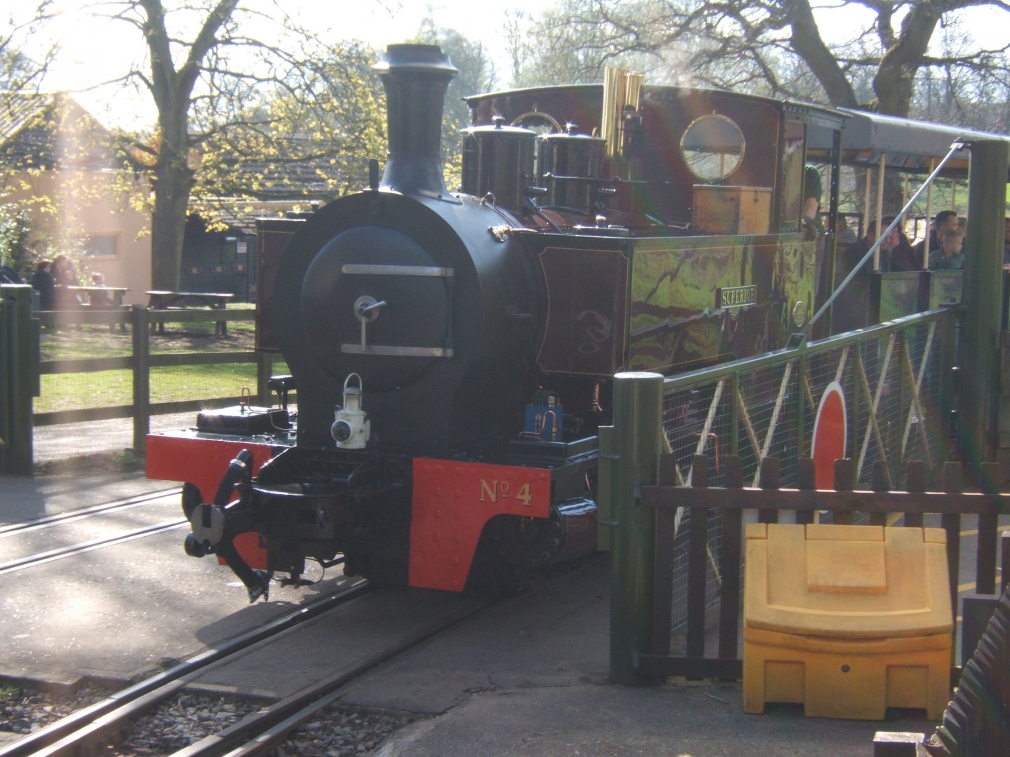 2/4/2017 Superior crossing the road