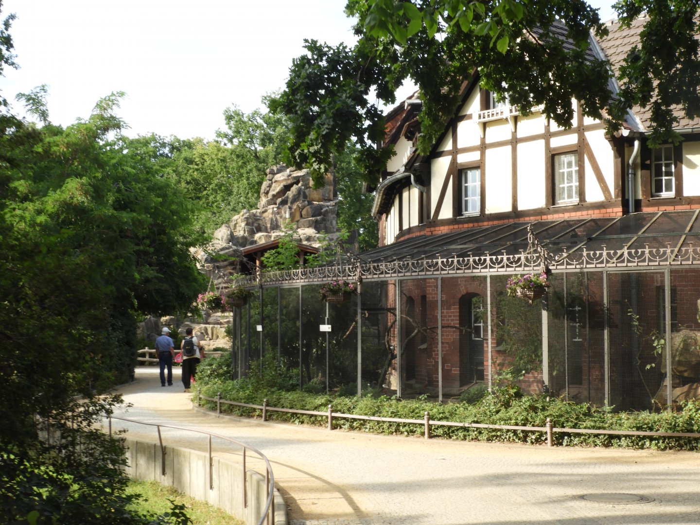 [2022] Chicken house with ibex enclosure