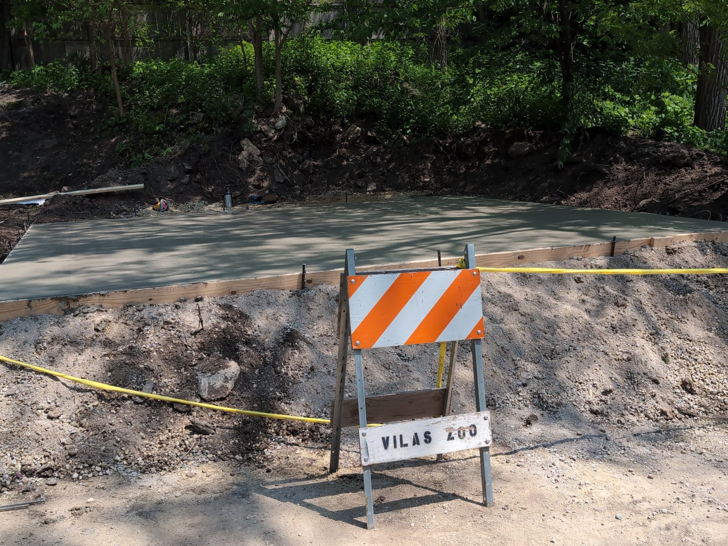 2024-05-15-New-Macaw-Habitat-02