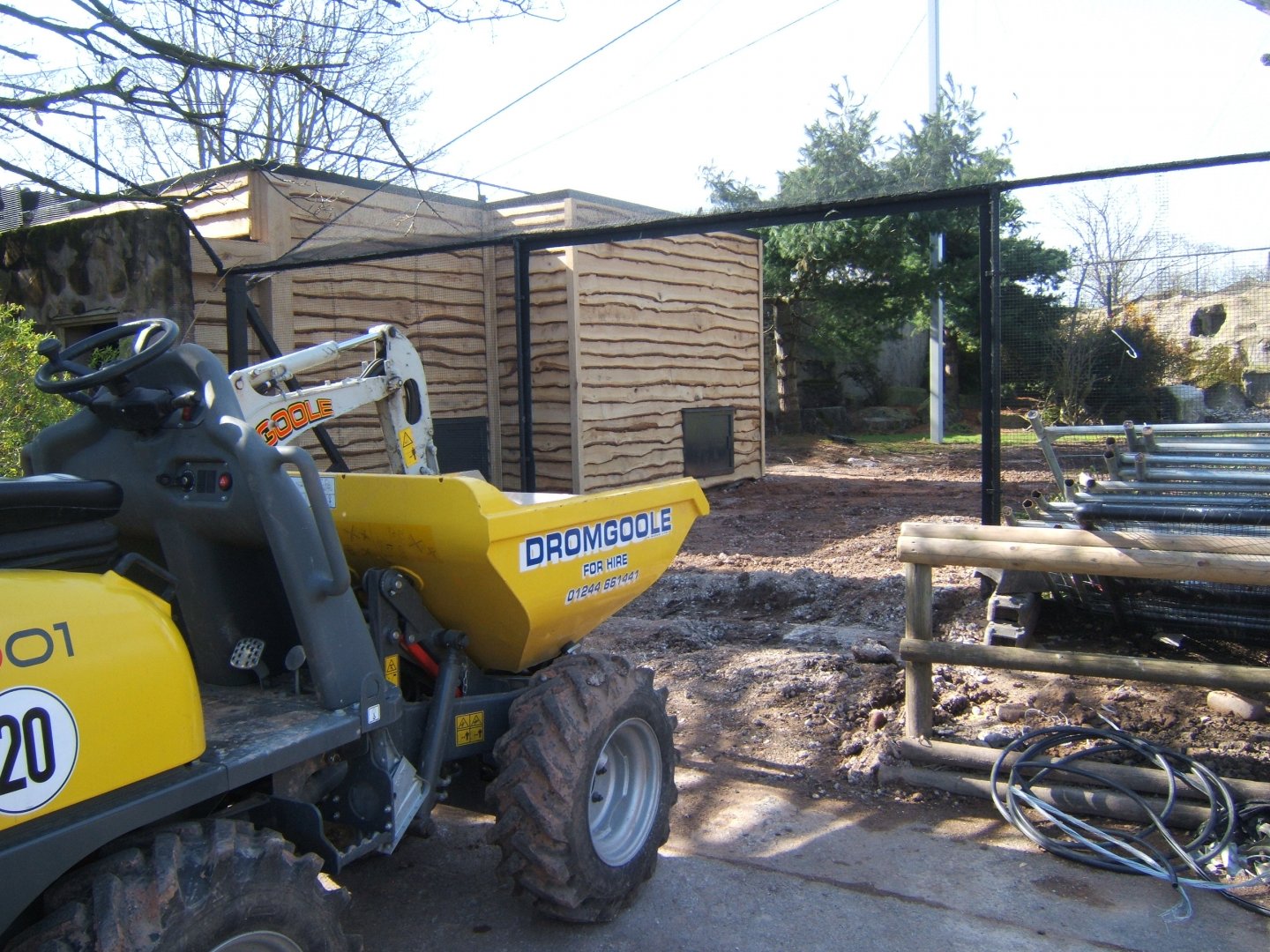 26/3/2017 New European Bird Aviary construction
