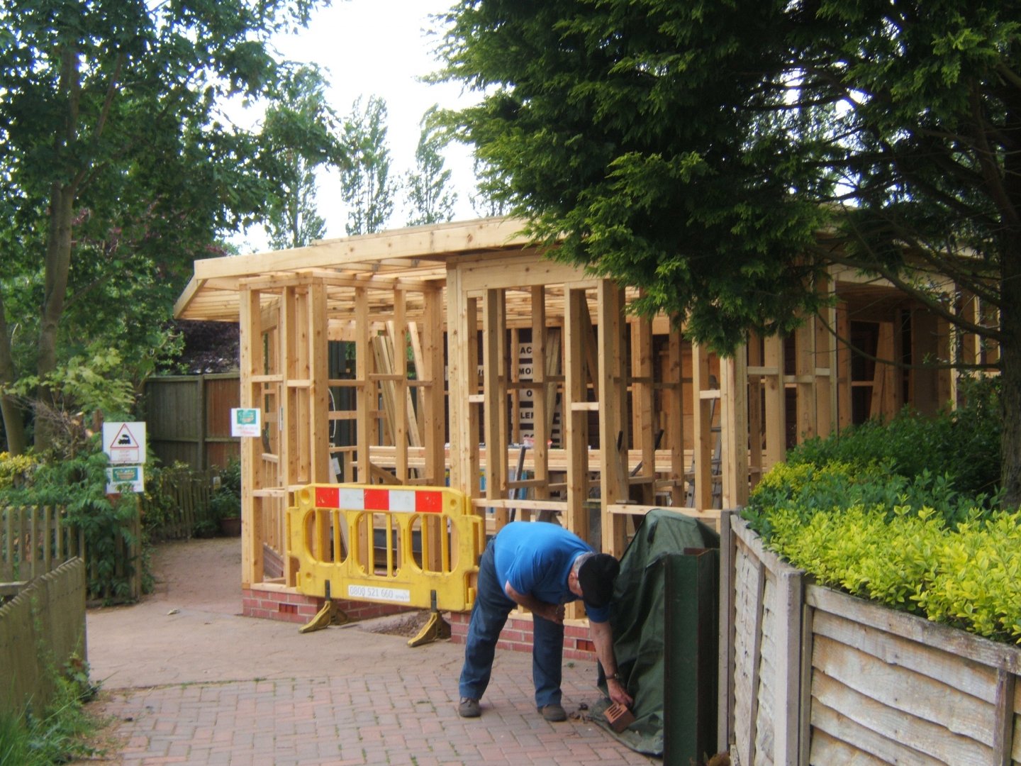 27/5/2017 View of new shop and entrance