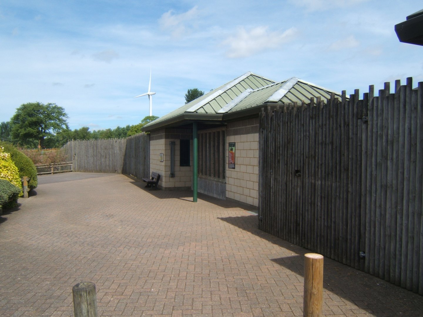 28/5/2017 View of Ostrich House