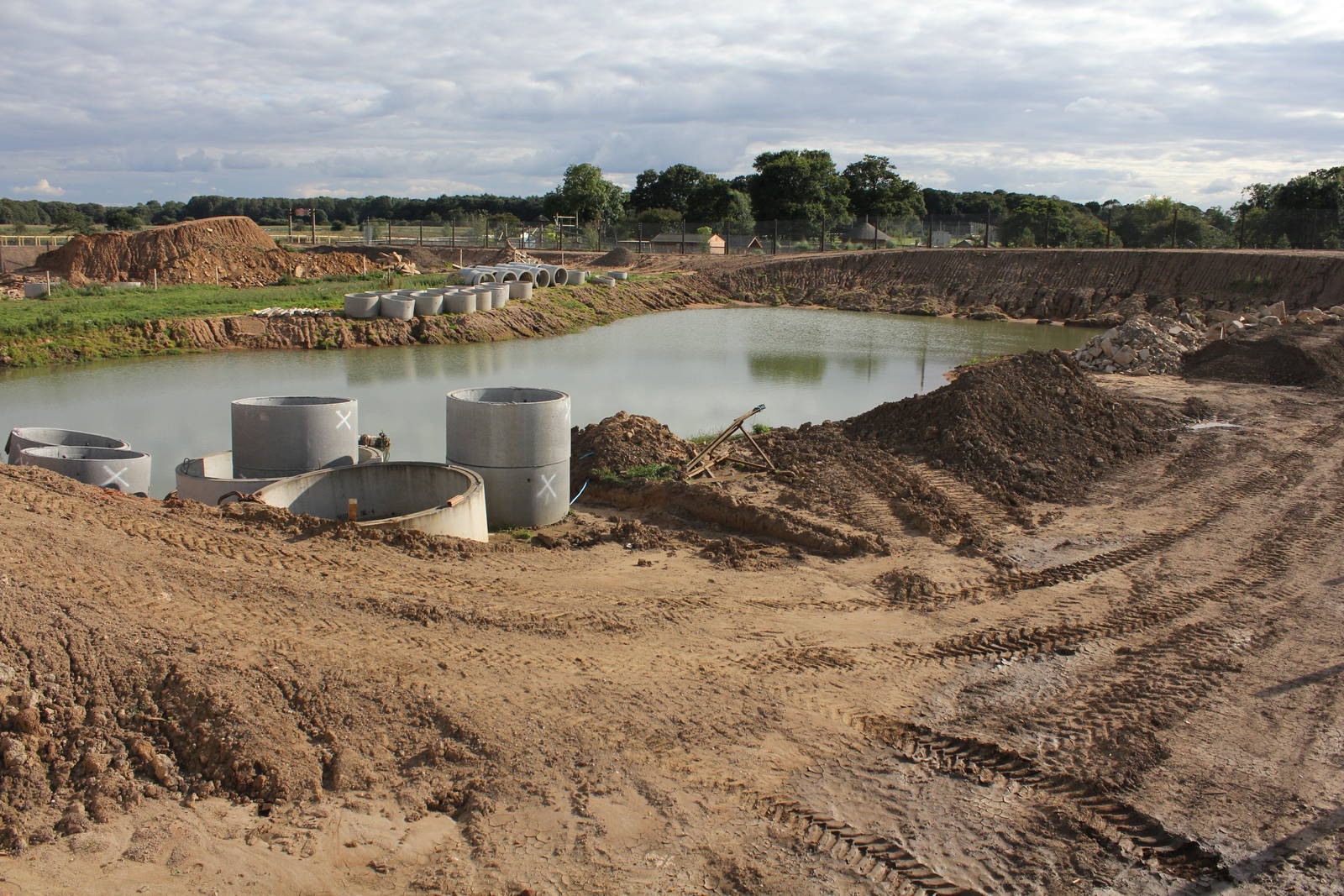2nd Polar bear enclosure 19-8-14