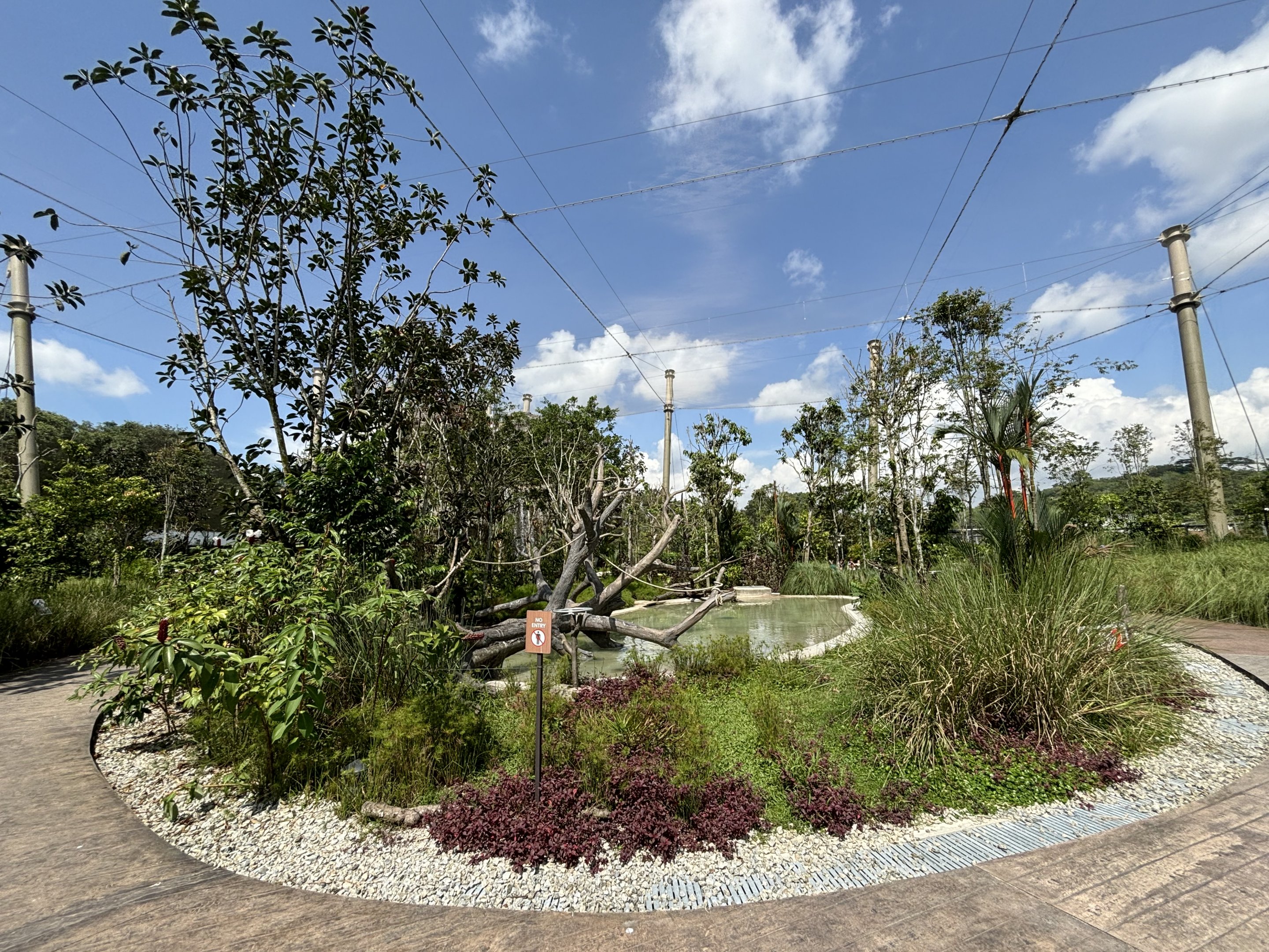 3-Acre Crimson Wetlands Aviary