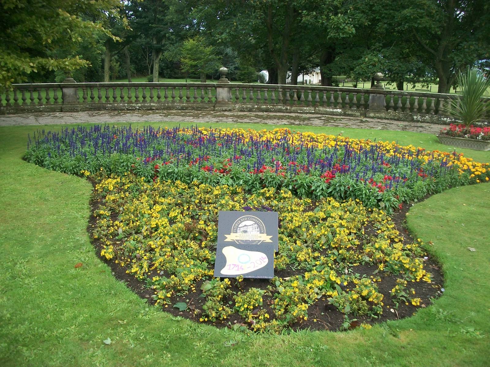 300th anniversary of Sewerby Hall flower bed, 10th August 2014