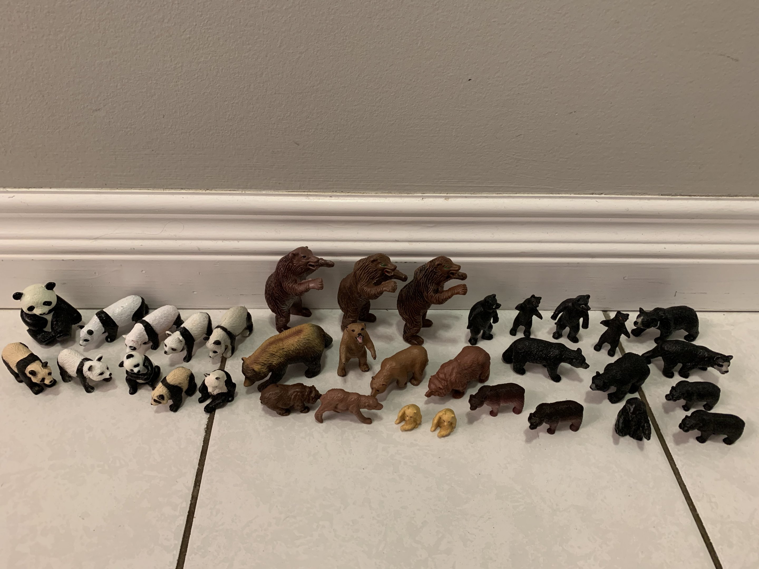 34 Assorted Bears