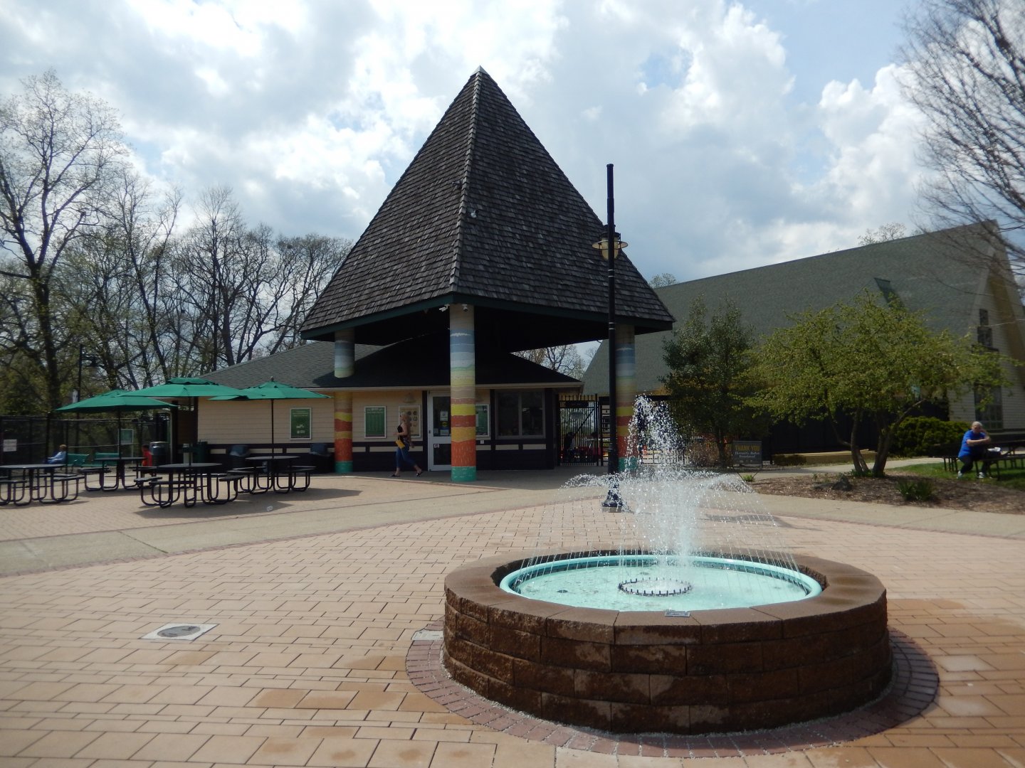 5/2/2018 - Entry Plaza