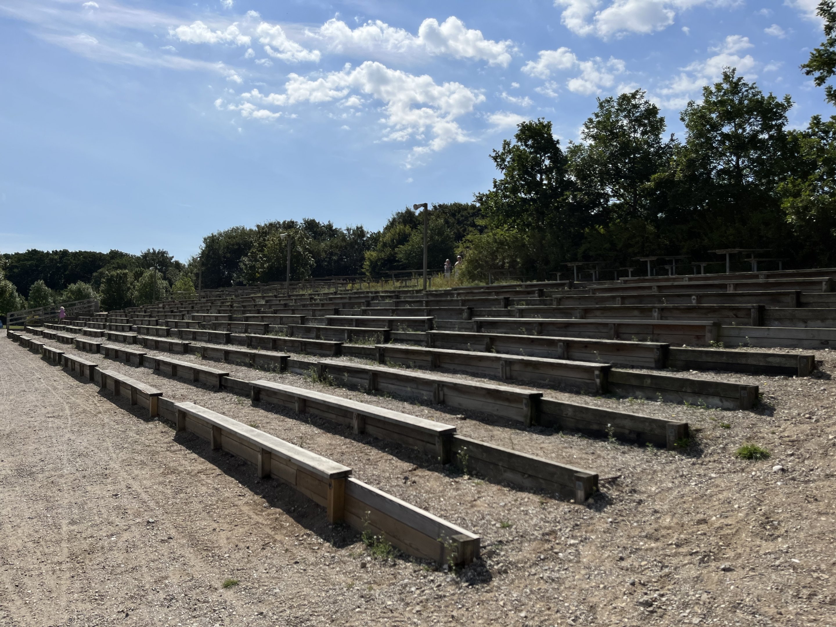 6 Acre Polar Bear Exhibit - seats