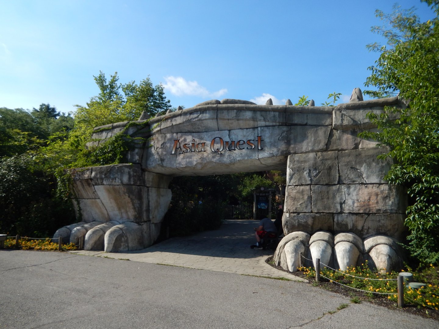 8/11/2018 - Asia Quest Entrance