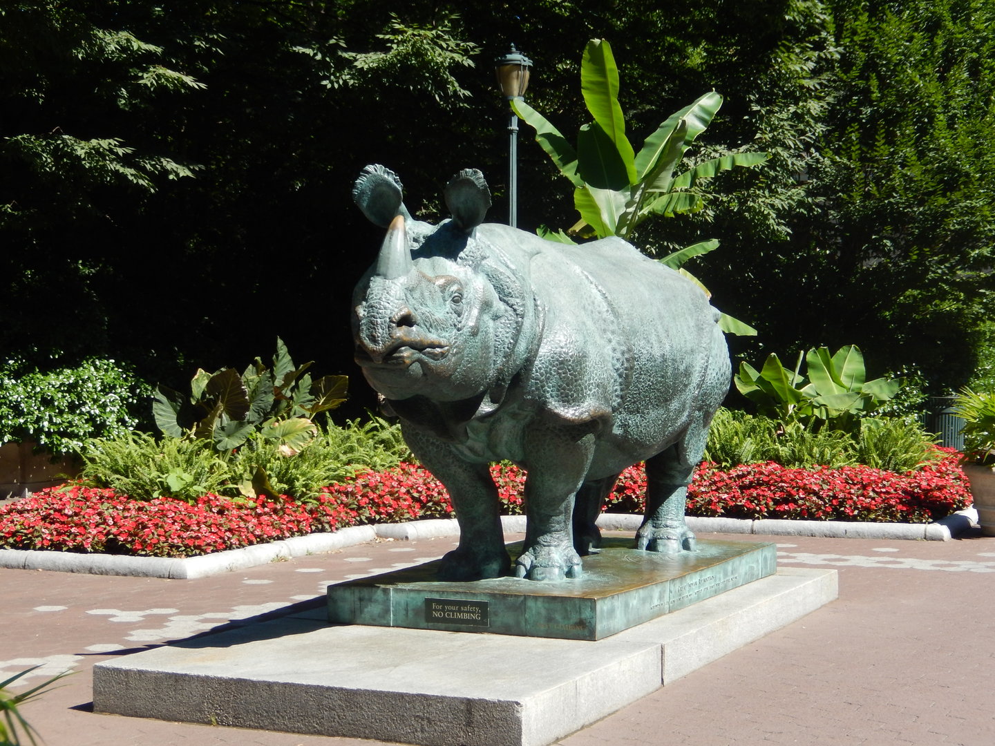 8/12/2022 - Indian Rhino Statue