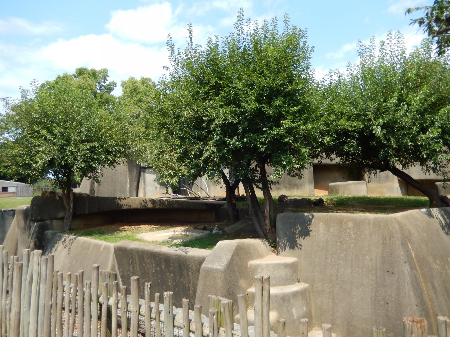 8/4/2017 - Lion Grotto