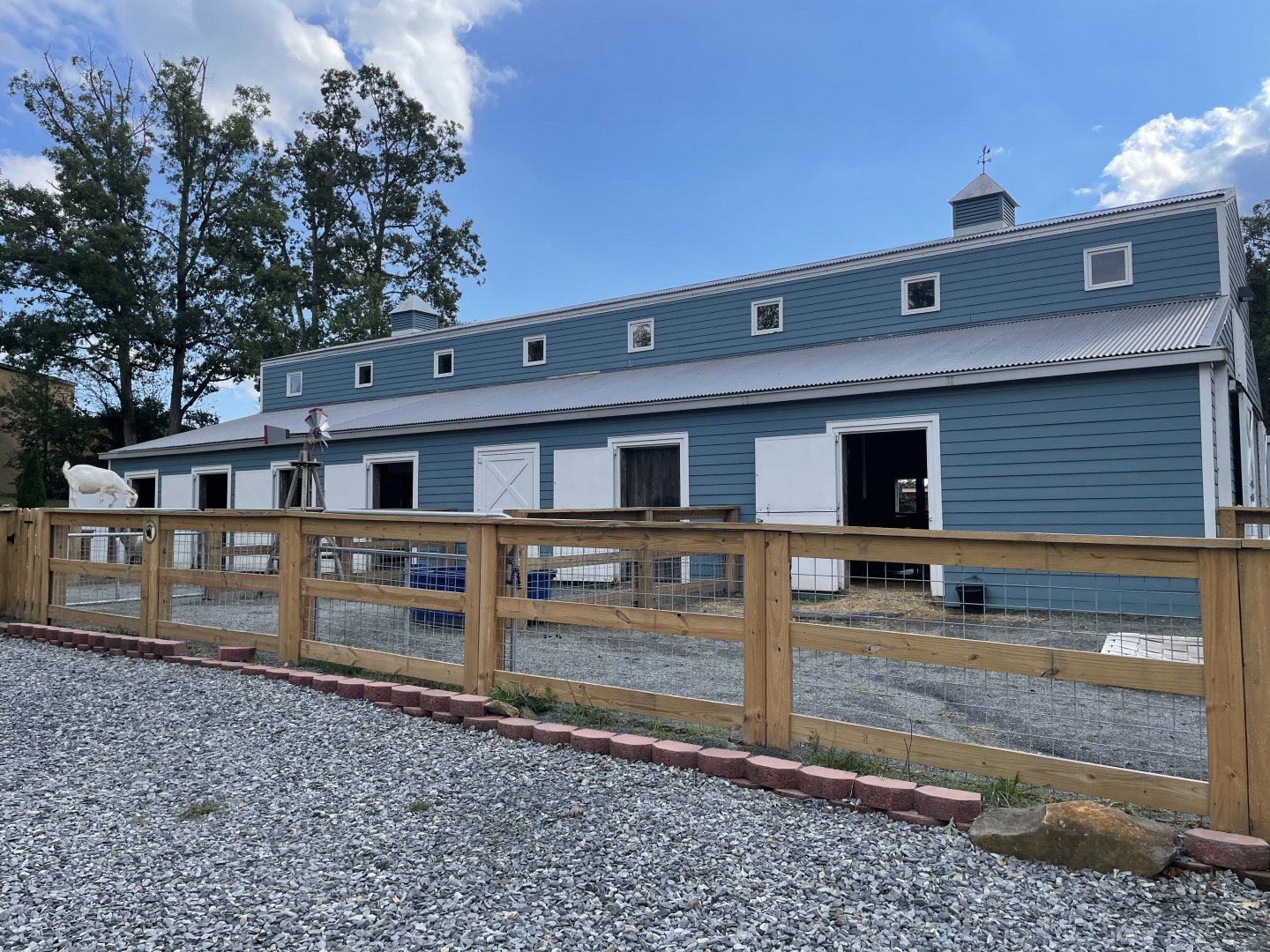 9/28/2024 - Friendly Farm Barn