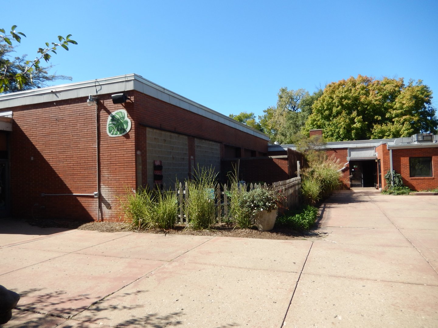 9/29/2017 - Tropics Building