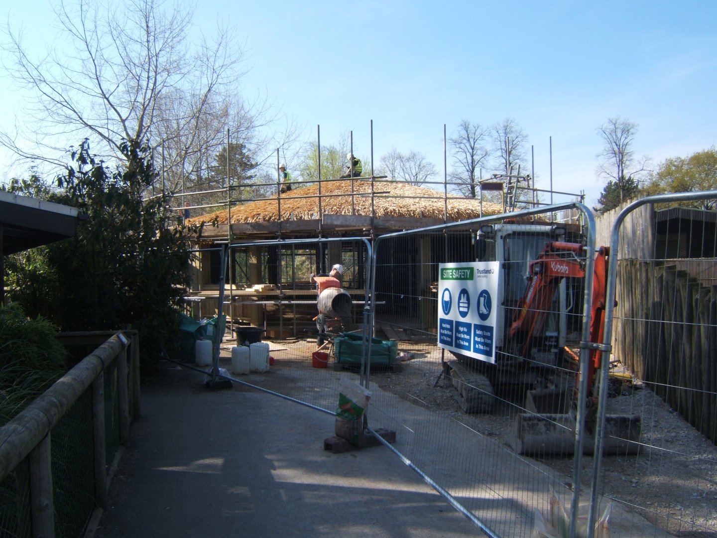 9/4/2017 work on the new Cheetah yurt