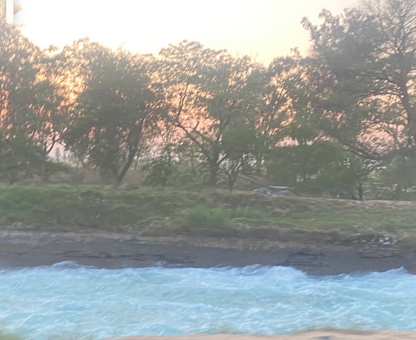 A river that goes throw a village