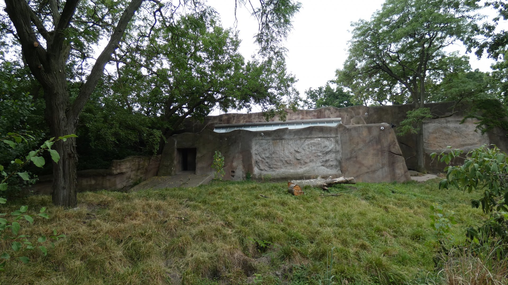 Aardvark Exhibit, African Grasslands - July 2022