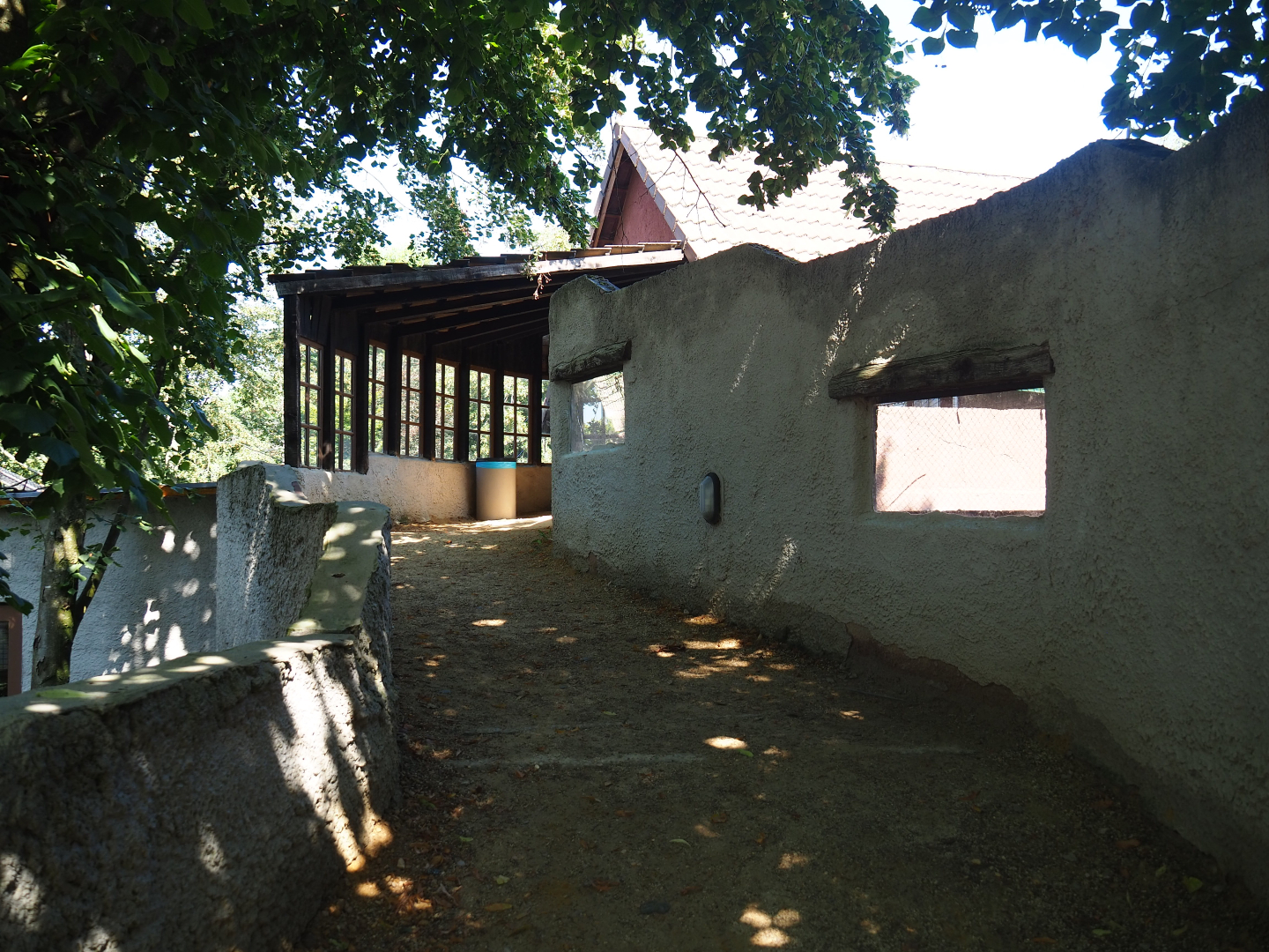 Access to mammal museum, 2019-08-04