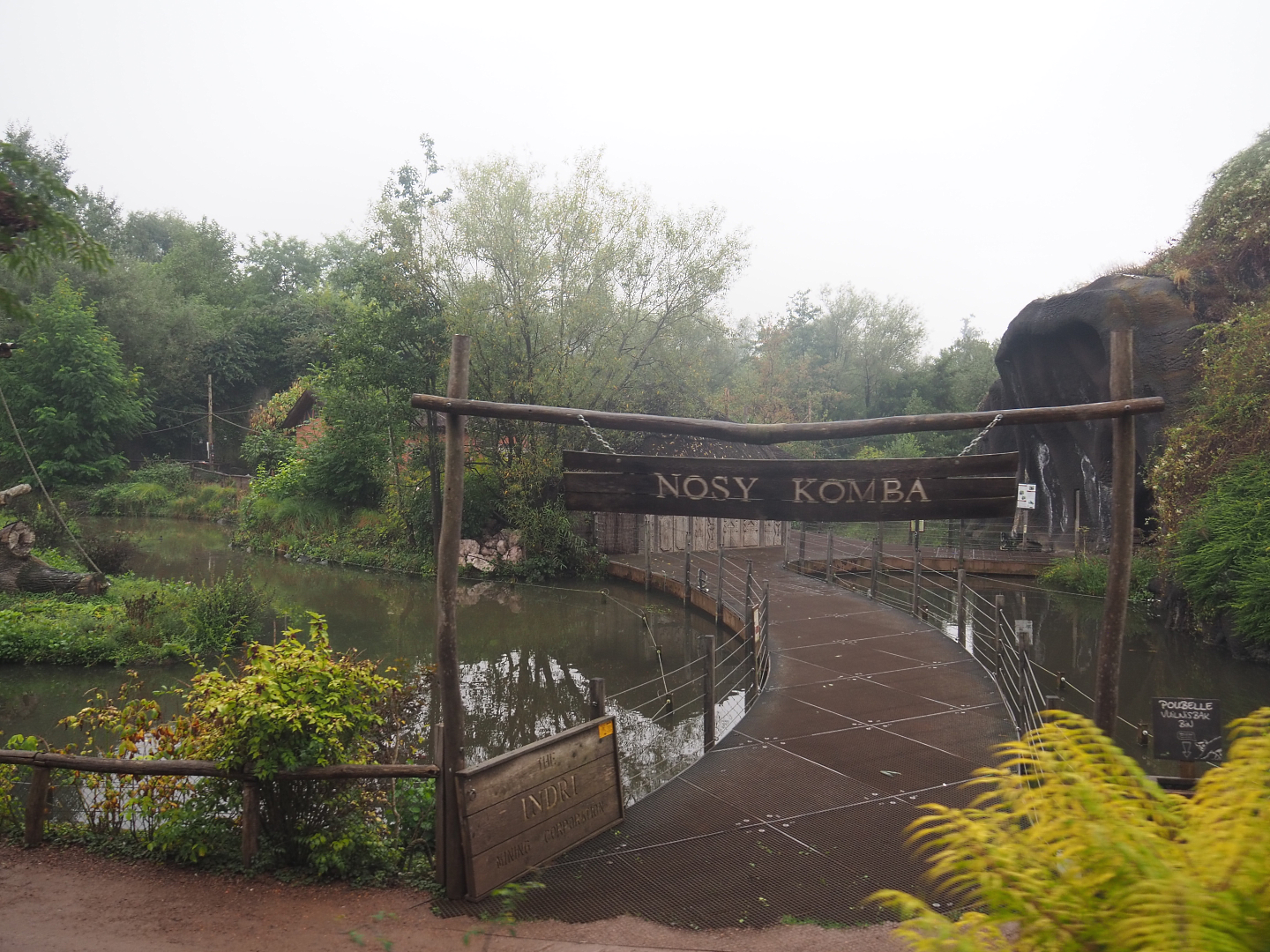 Access to Nosy Komba lemur island seen from the train, 2022-09-14