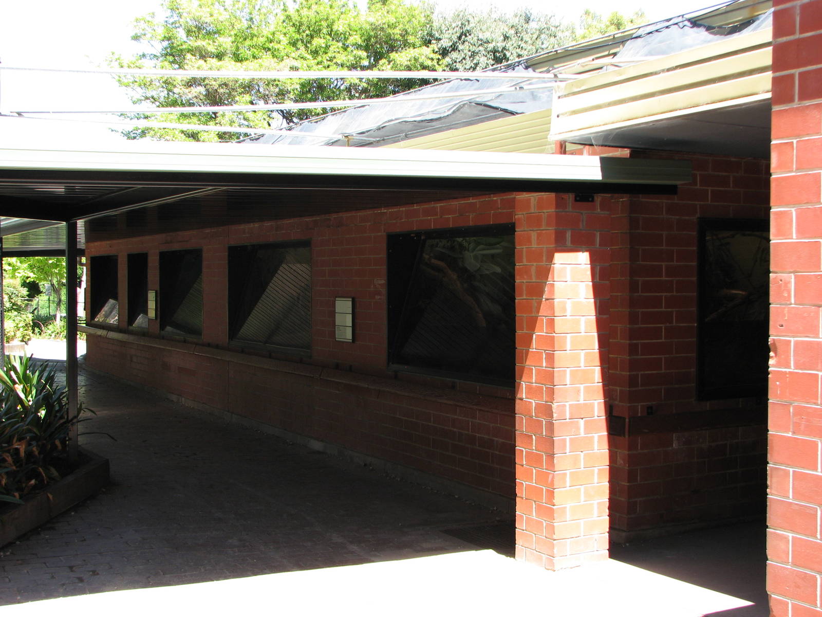 Adelaide Zoo 2008 - Entrance to the Nocturnal Animal House