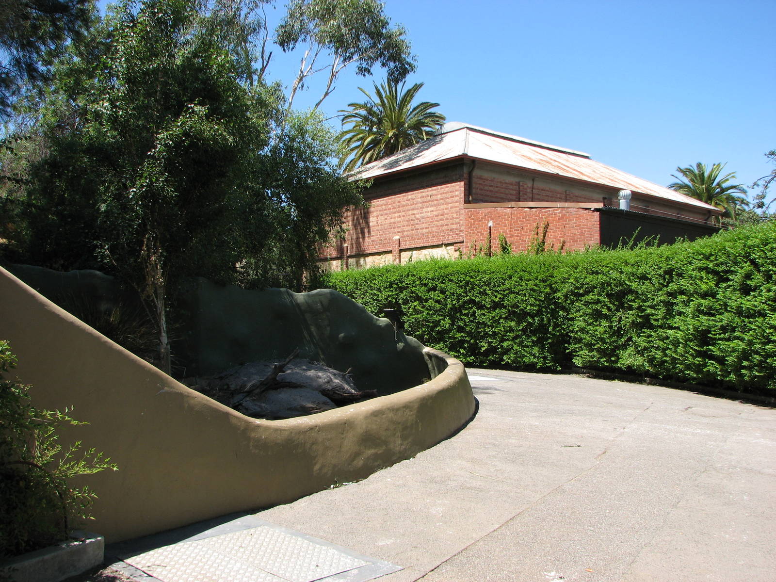 Adelaide Zoo 2008 - Third of three outdoor exhibits for small mammals