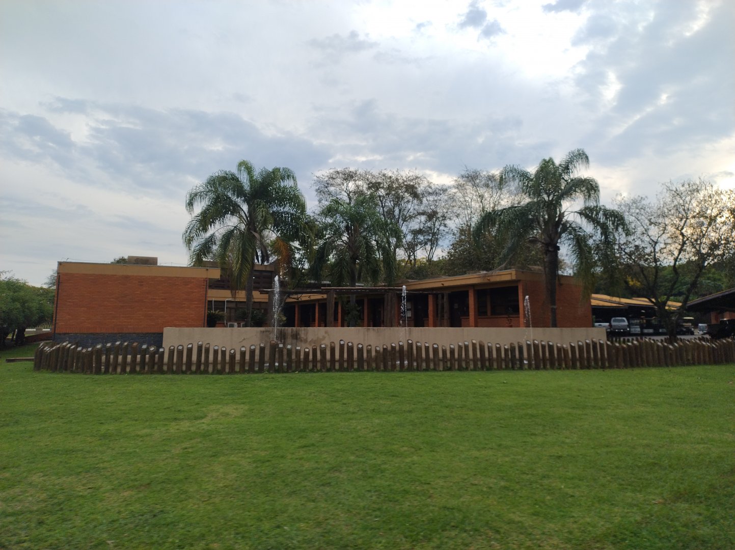 Administration building - RBBV (ZRRL)