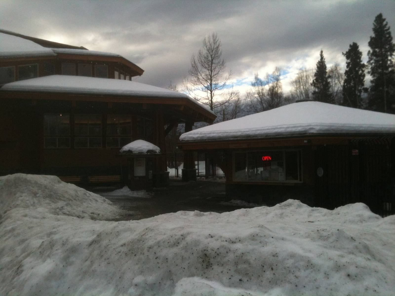 Admission booth and Gift Shop