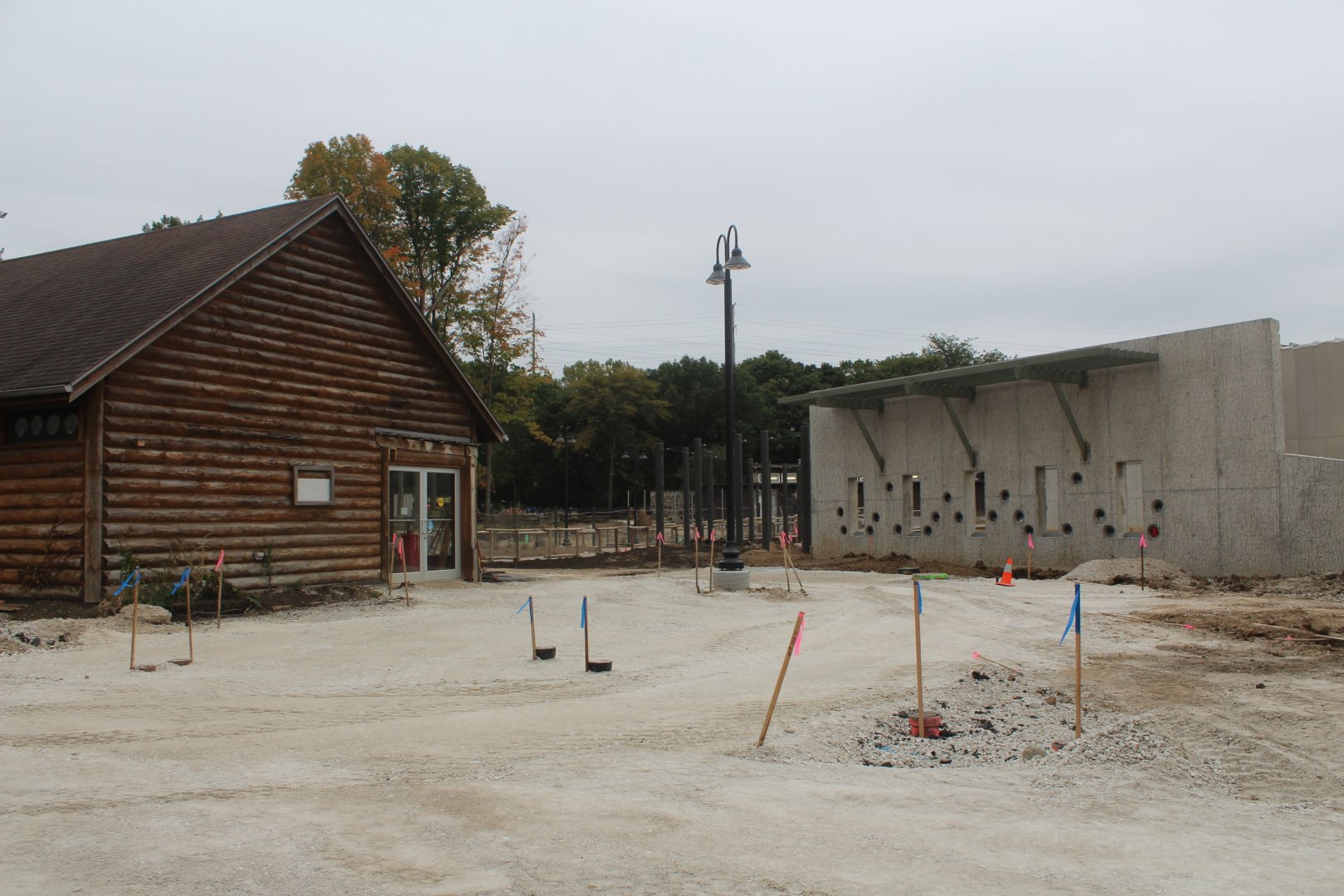 Adventure Afria Construction - Outpost + Feeder Wall