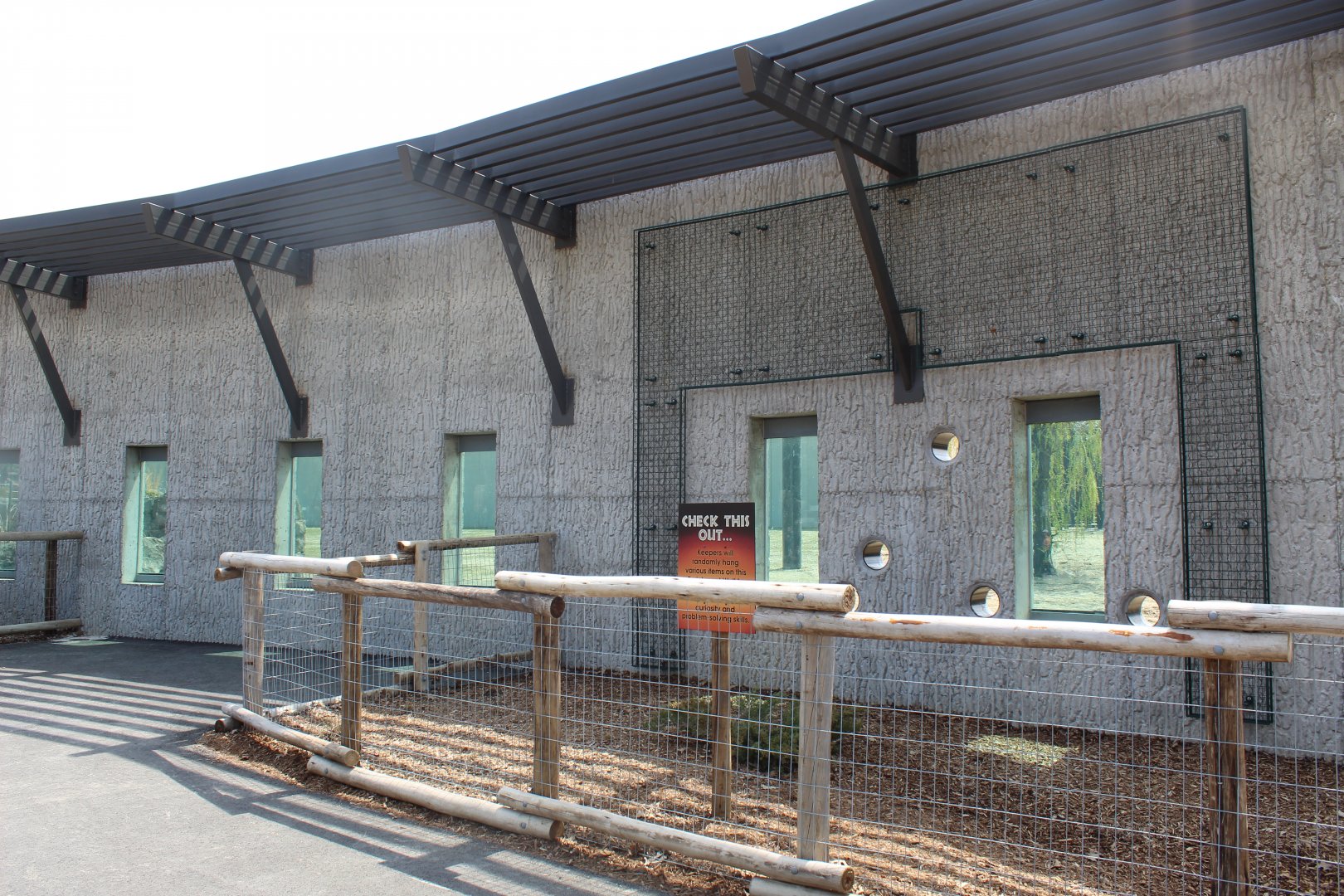 Adventure Africa - African Elephant Feeding Wall