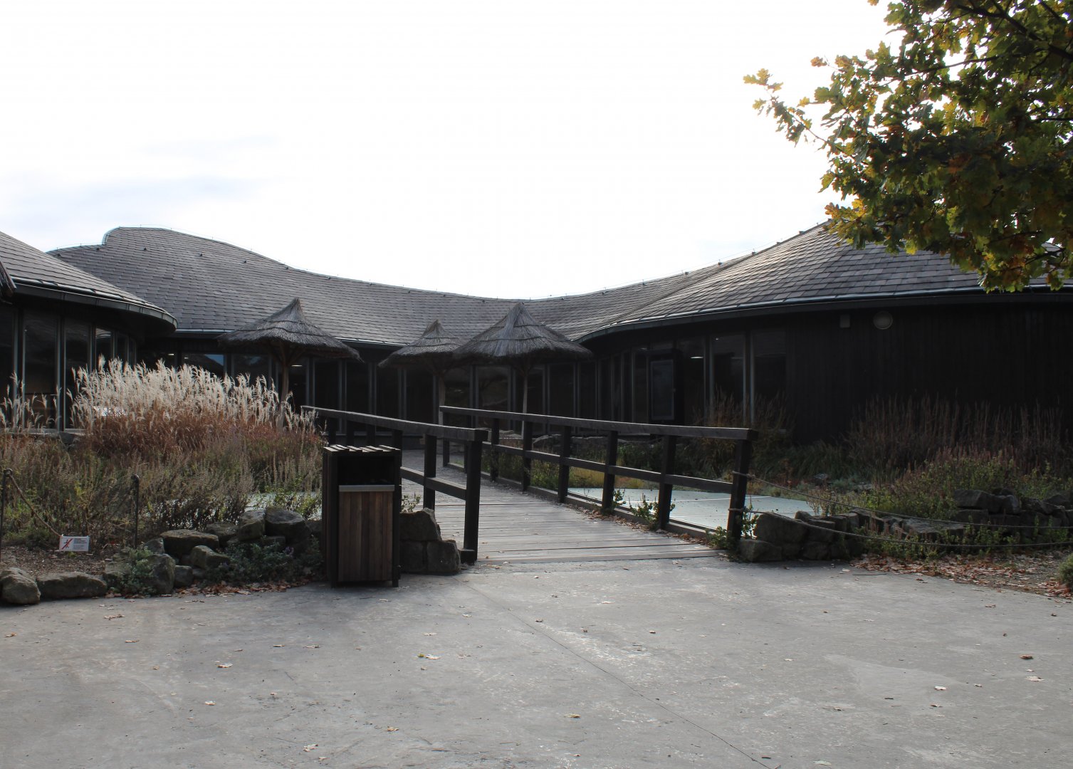 Africa / Giraffe building - closed during my visit
