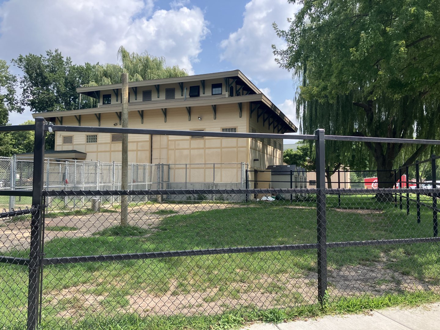 Africa - Outdoor Giraffe Exhibit