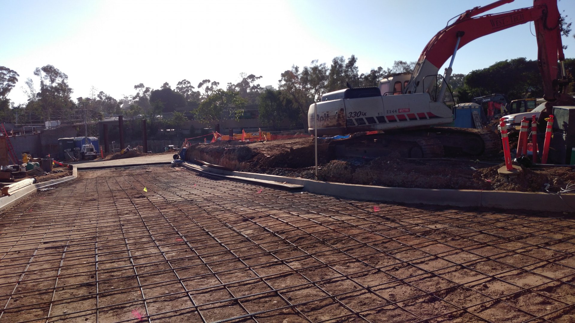 Africa Rocks Construction - 6/18/2017 (7)