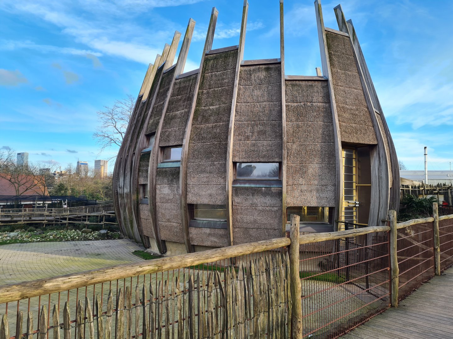 Africa - 'the onion' Giraffe barn