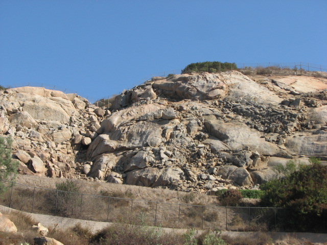 Africa Tram Safari - Mountain Habitat