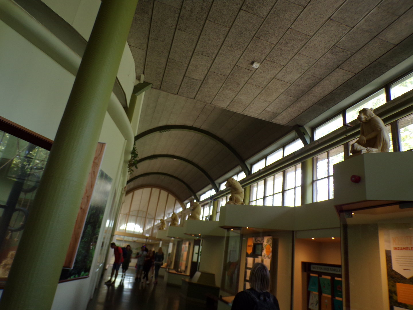 Africa- View of statues inside the RivieraHal 13.7.23