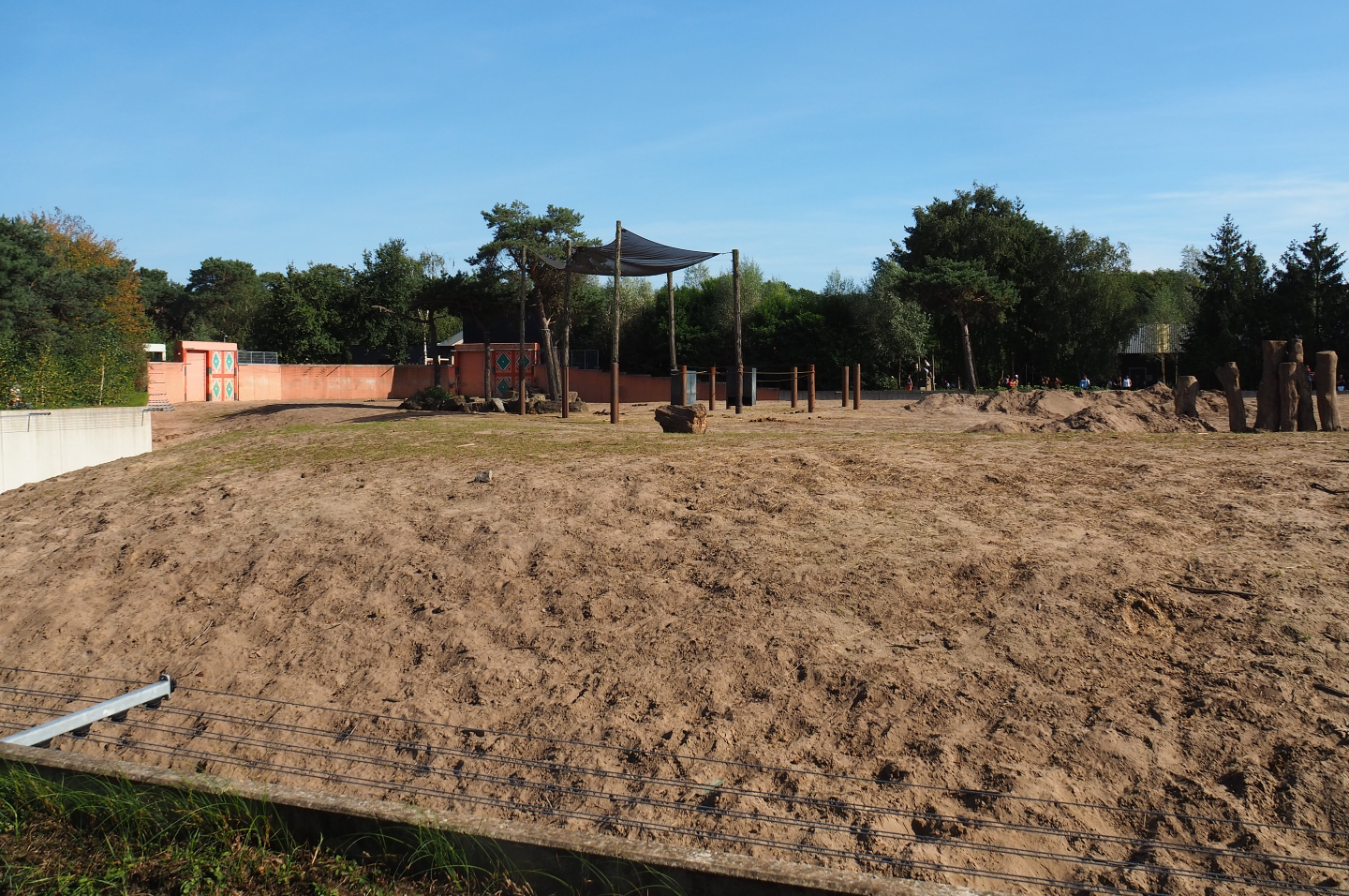 African bush elephant and Hamadryas baboon exhibit, 2019-09-15