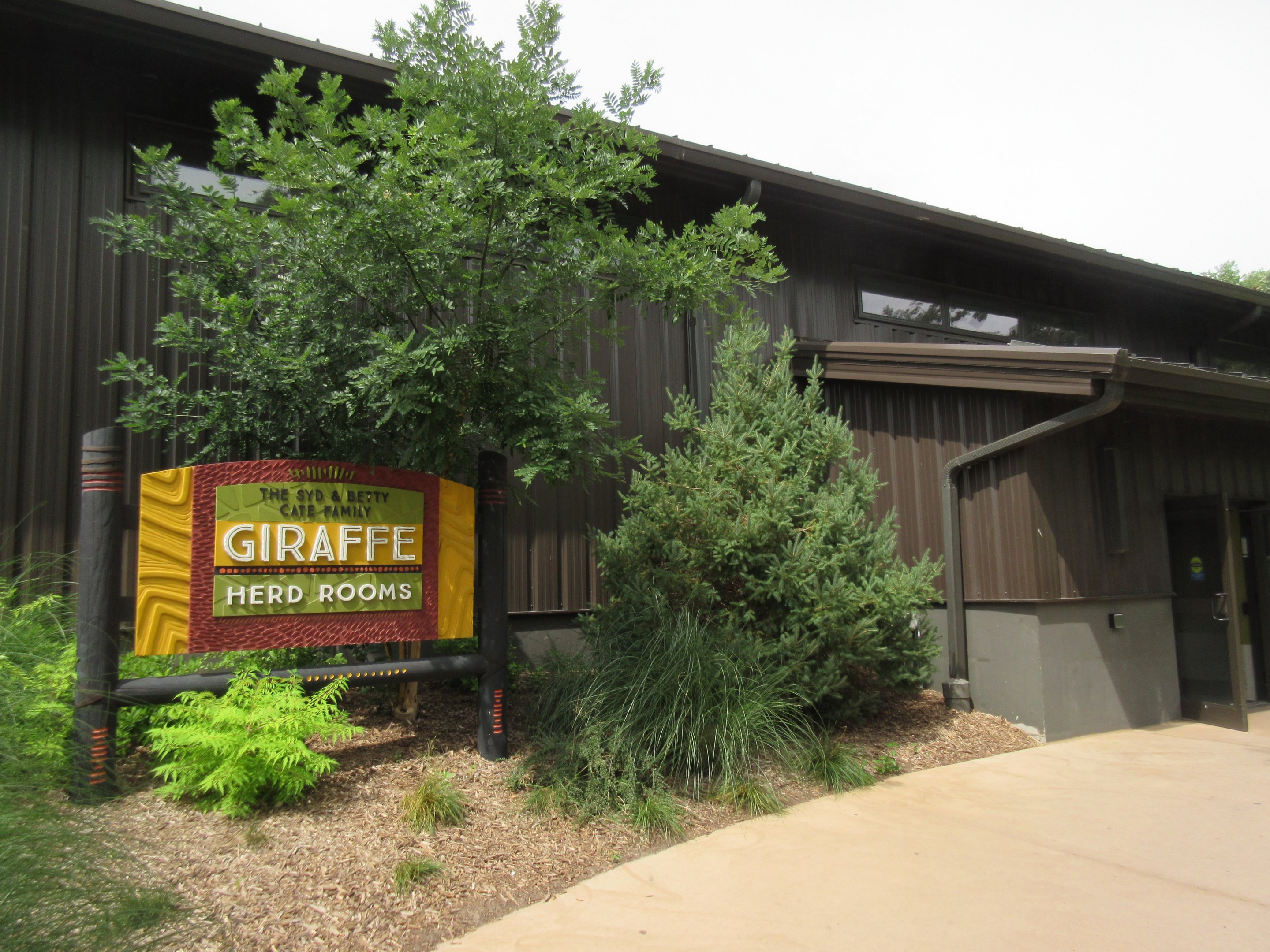 African Grasslands - Giraffe Barn