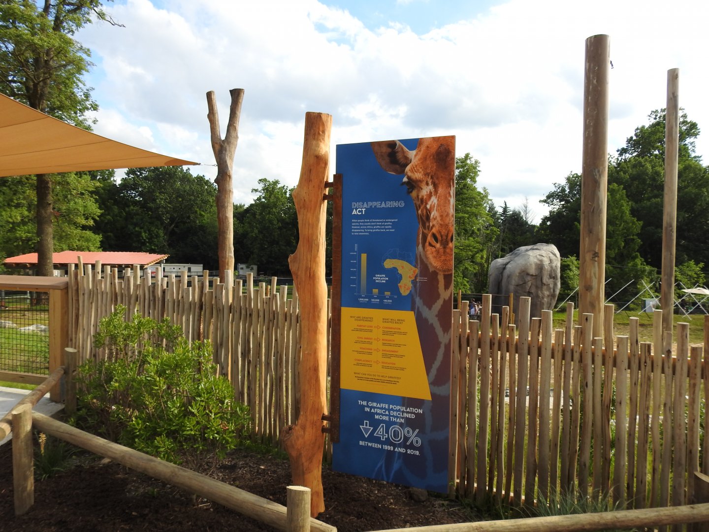 African Journey Giraffe Signage