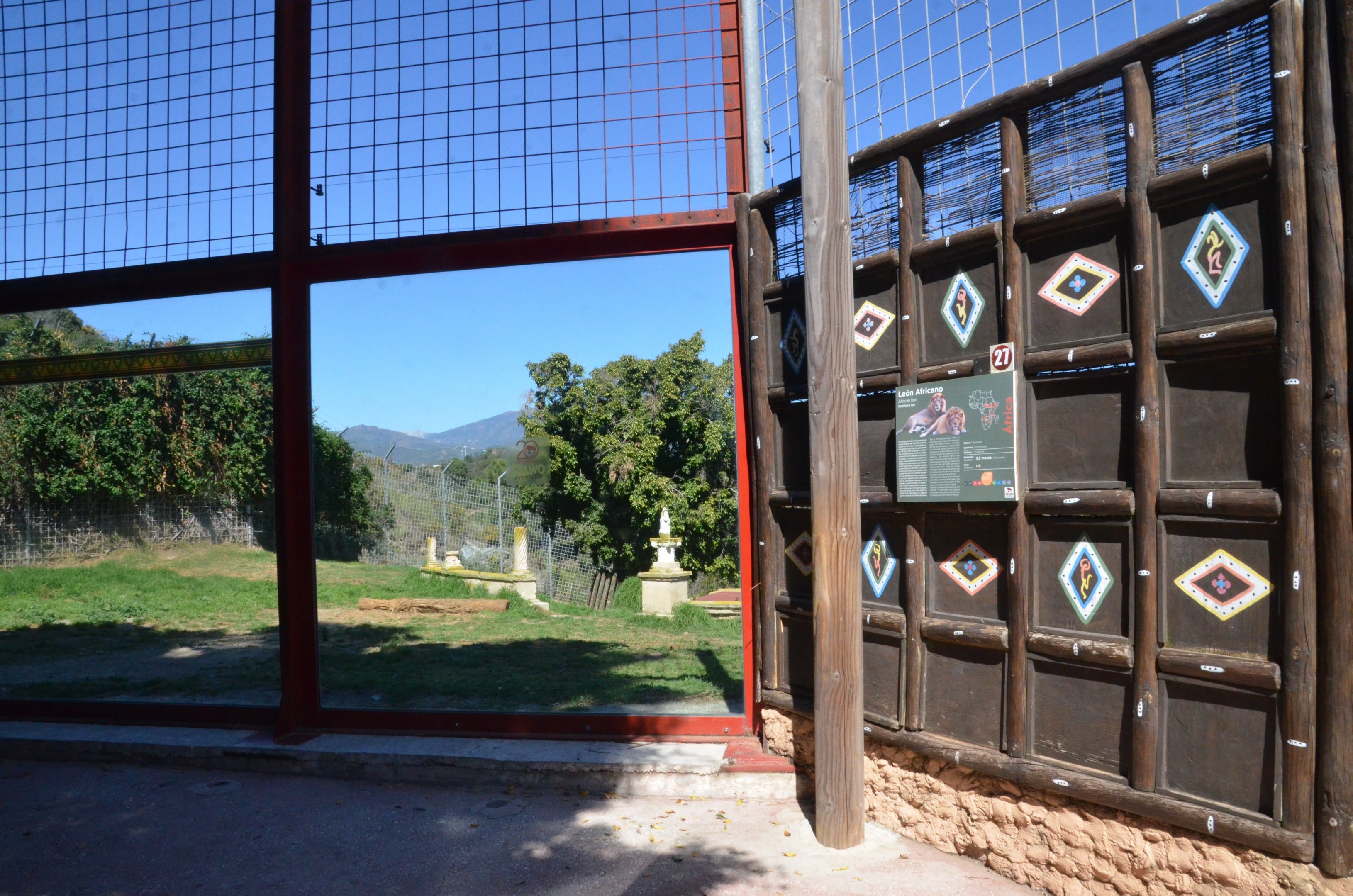 African Lion Enclosure at Selwo Aventura, 13/03/19