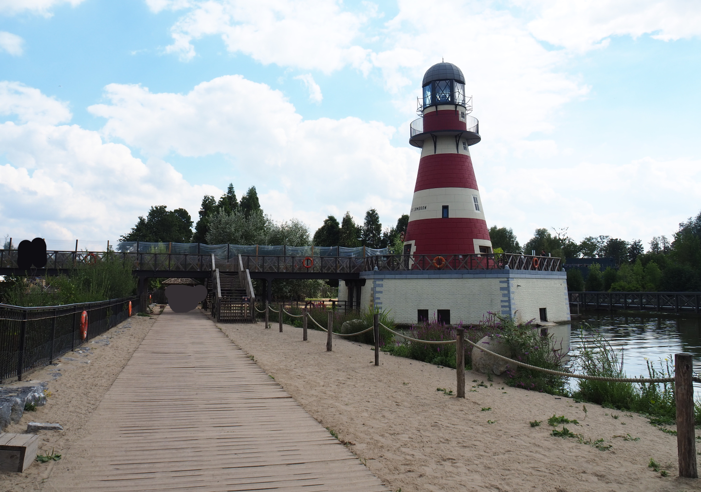 African penguin and Harbor seal area with Phare de Cambron lighthouse, 2020-09-02