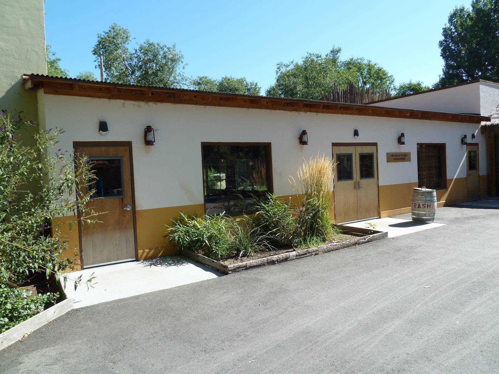 African Plains - Schoolhouse