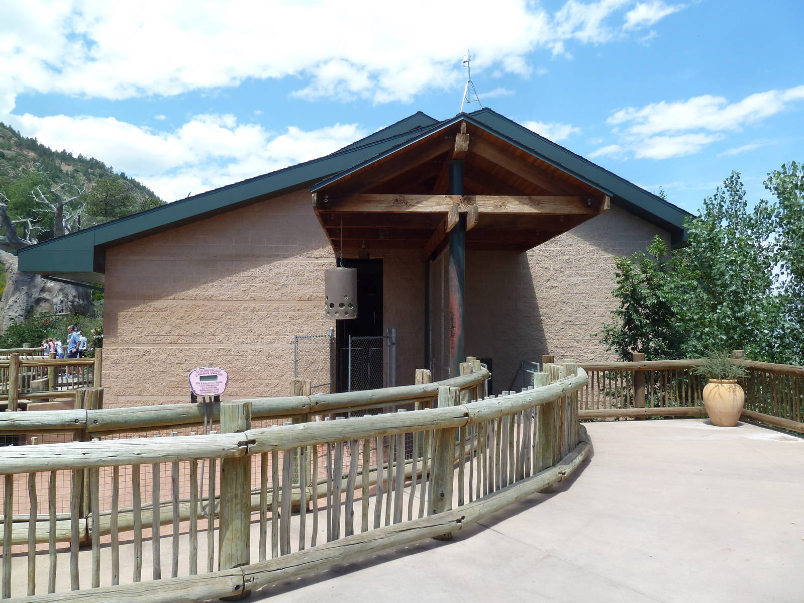 African Rift Valley - Giraffe Barn